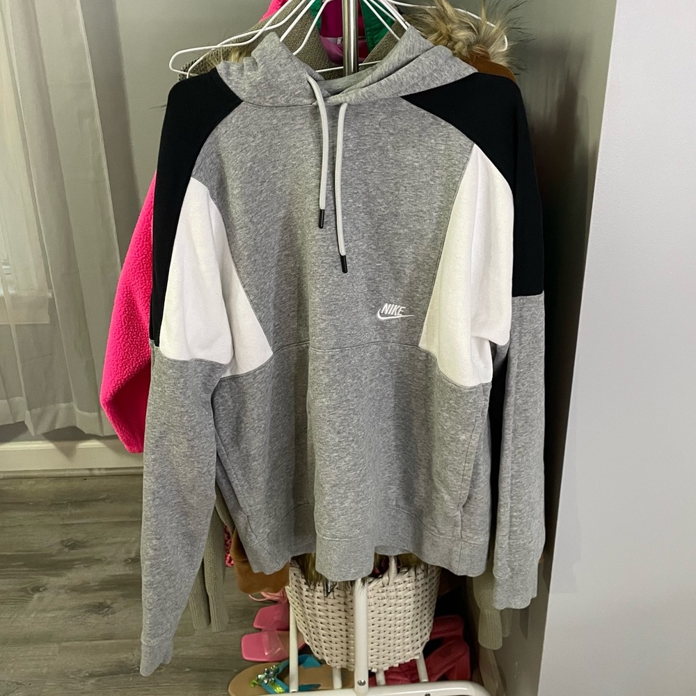 colorblock nike hoodie
